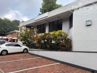 Cresta Sprayview Hotel 