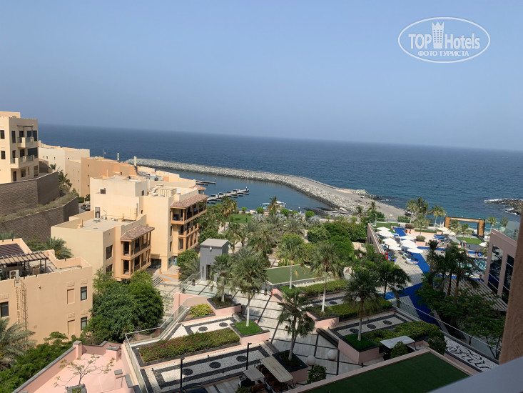 Fairmont Fujairah Beach Resort