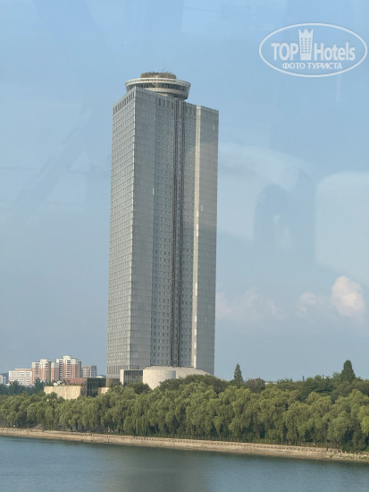 Yanggakdo International Hotel