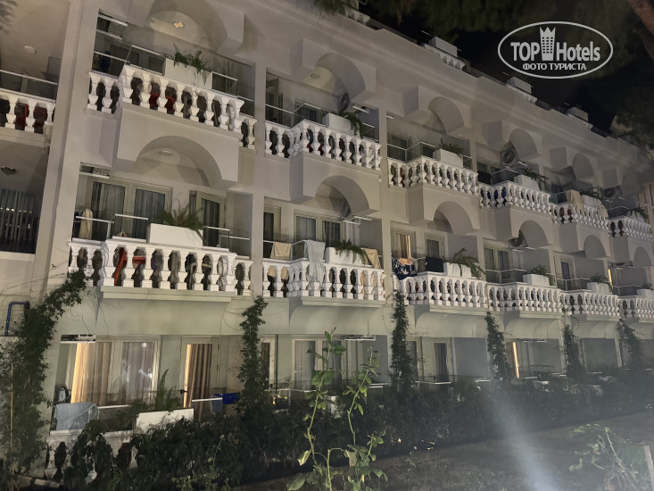 Rose Garden Premium Hotel