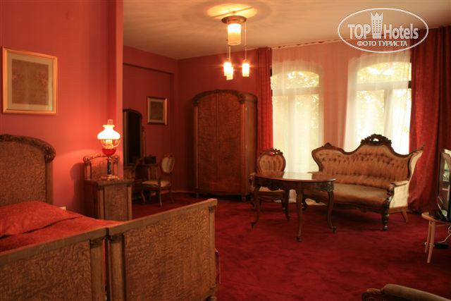 Новые добавленные фото туристов Pirosmani 3*
