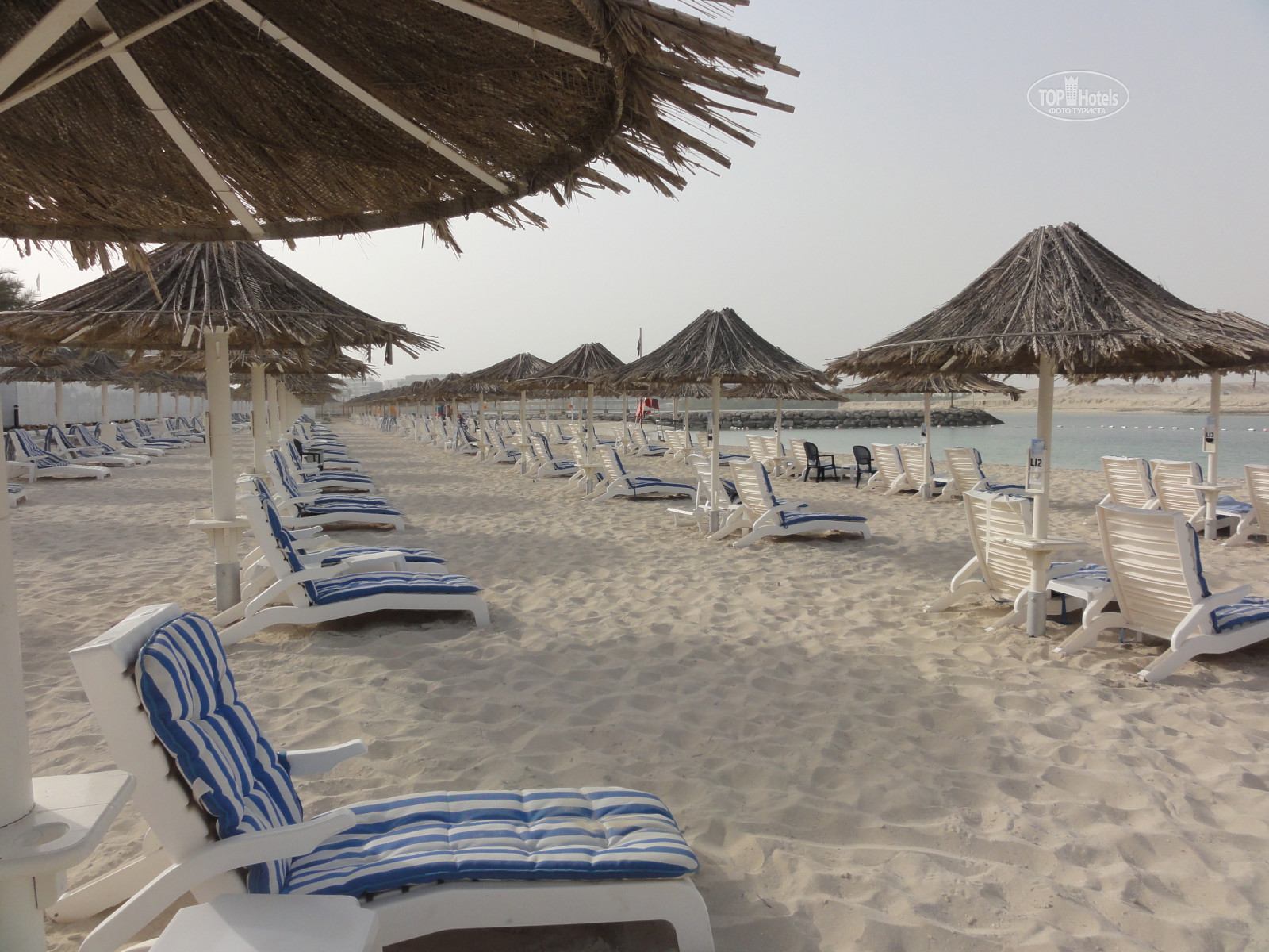 Royal m hotel abu dhabi 5. Интерконтиненталь Абу Даби пляж. Royal m Hotel & Resort Abu Dhabi. Royal m Hotel & Resort Abu Dhabi пляж. Royal m Hotel пляж.