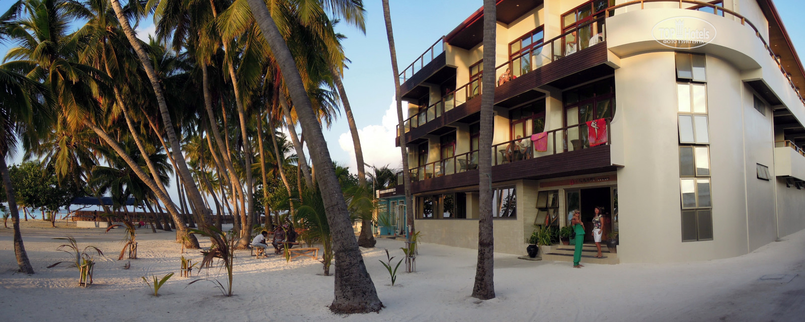 Kaani Beach Hotel Guest House