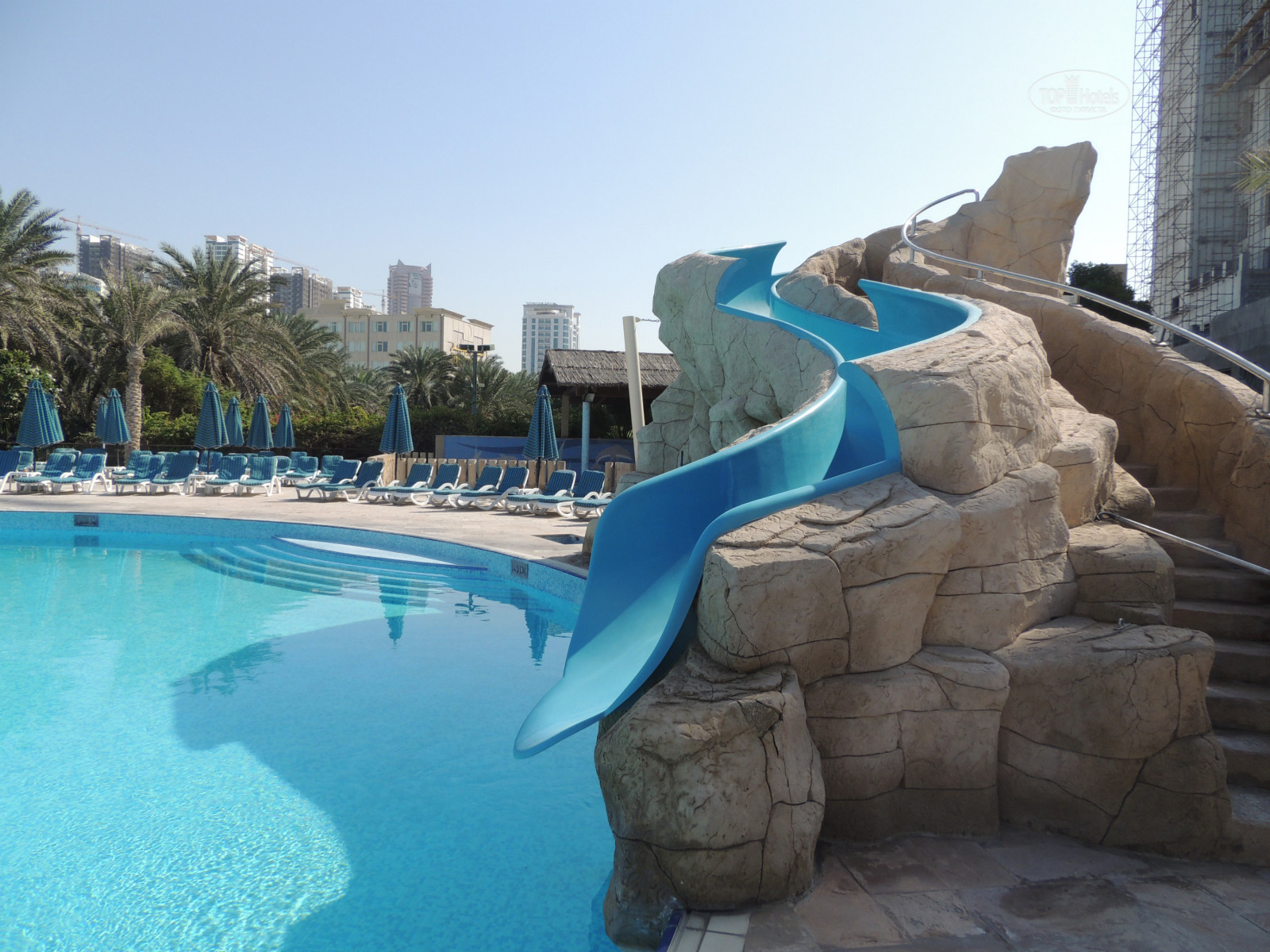 Coral beach resort sharjah. Корал Бич Резорт Шарджа. Корал Бич ОАЭ Шарджа. Coral Beach Resort Sharjah 4. Шарджа отель Корал Бич Резорт.