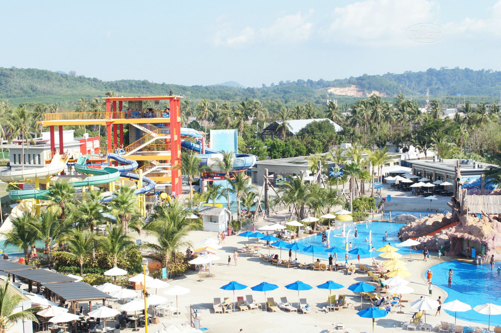 Splash beach resort phuket 5. Splash Beach Resort аквапарк. Splash Beach Resort 5 фото. Центара ГРАНДВЕСТ Санс Ресорт Пхукет фото отель с аквапарком.