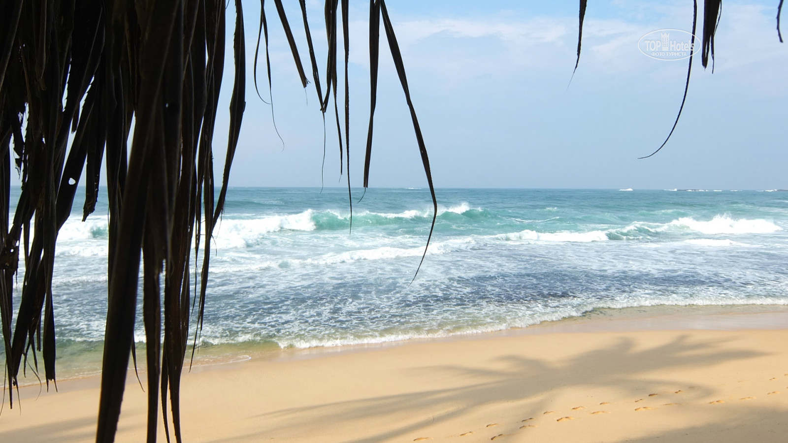 Banana beach шри ланка. Dalawella Beach Шри Ланка. Унаватуна Шри Ланка. Виджая Бич Шри Ланка. Аралия Шри Ланка Унаватуна.